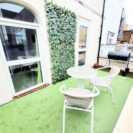 One Bedroom Apartment With A Terrace In Angel London Eksteriør billede