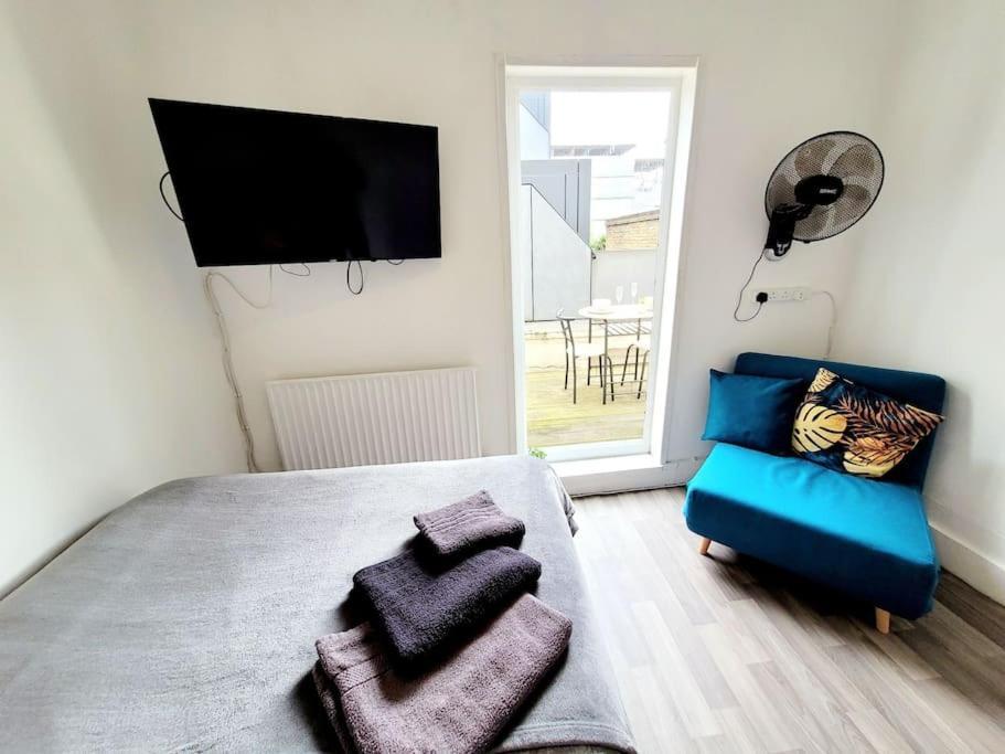 One Bedroom Apartment With A Terrace In Angel London Eksteriør billede